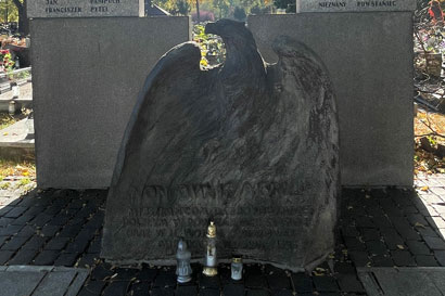 "Zapal znicz pamięci"